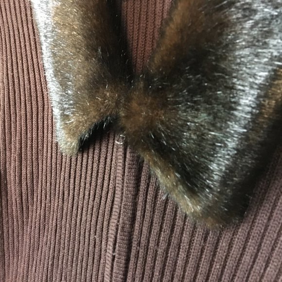 Vintage Sweater Jacket L 12 14 Brown Ribbed Knit Slim Fit Faux Fur Collar Casual - Picture 3 of 10